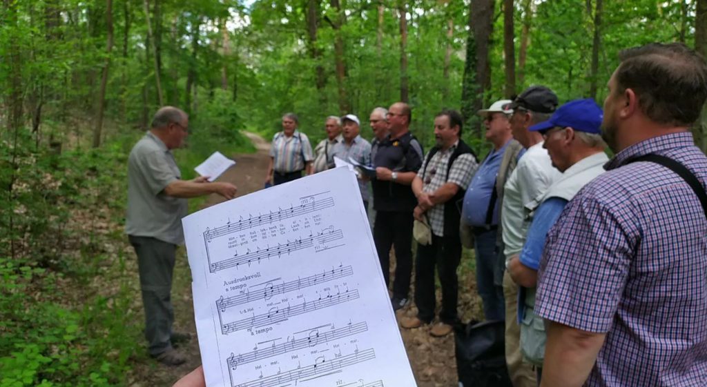 Gemeinsamen Singen beim Männergesangverein Lausa/Weixdorf 1885 e.V. ist auch ein wichtiges Element beim jährlichen Ausflug zum Männertag.